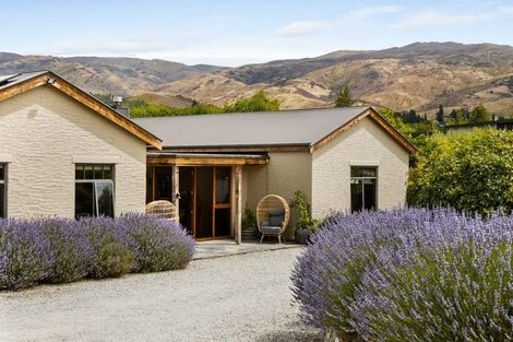 Photo of property in 57 Hall Road, Bannockburn, Cromwell, 9384