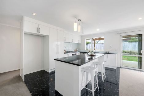 Photo of property in 56 Hughs Way, Flat Bush, Auckland, 2019