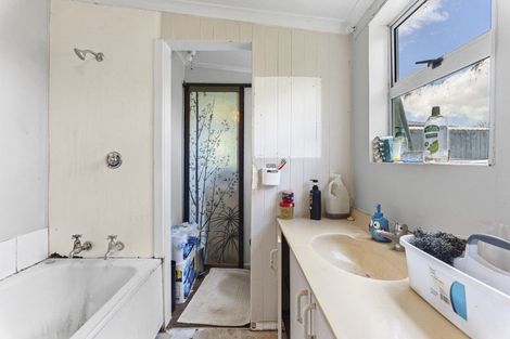 Photo of property in 65 Junction Road, Mangorei, New Plymouth, 4371