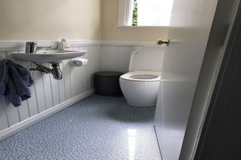 Photo of property in 38 Ngaio Road, Kelburn, Wellington, 6012