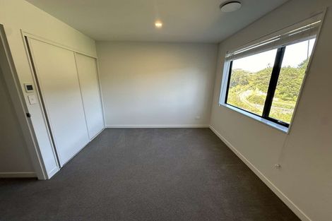 Photo of property in 56 Ara Paiwhenua, Tawa, Wellington, 5028