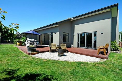 Photo of property in 22 Whiting Drive, Wakefield, 7025