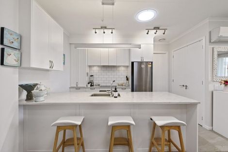 Photo of property in 168 Eaves Bush Parade, Orewa, 0931