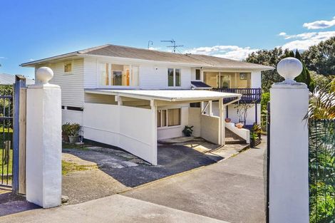 Photo of property in 5 Waverley Avenue, Glenfield, Auckland, 0629