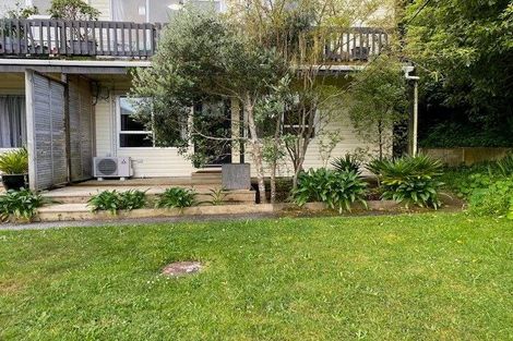 Photo of property in 2/49 Maungaraki Road, Korokoro, Lower Hutt, 5012