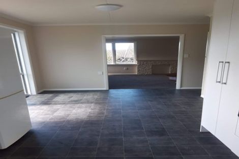 Photo of property in 8 Honeystone Street, Helensburgh, Dunedin, 9010