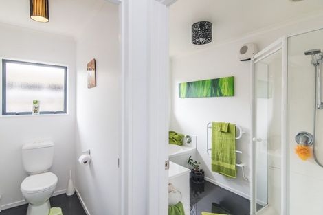 Photo of property in 92 Weggery Drive, Waikanae Beach, Waikanae, 5036