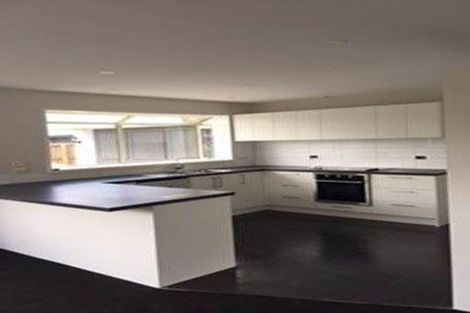 Photo of property in 21 Monterey Place, Parklands, Christchurch, 8083