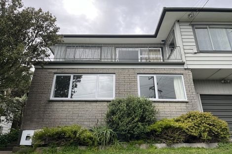 Photo of property in 17 Fraser Avenue, Johnsonville, Wellington, 6037