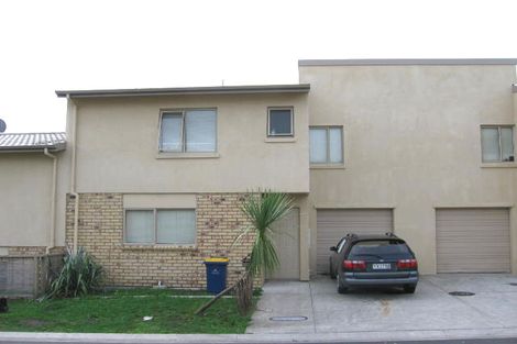 Photo of property in 8 Gina Avenue, Ranui, Auckland, 0612