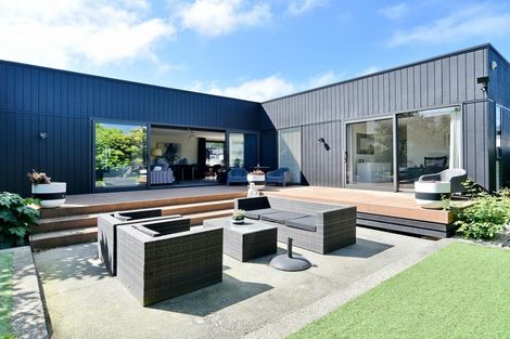 Photo of property in 102 Hills Road, Edgeware, Christchurch, 8013