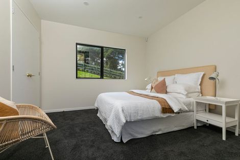 Photo of property in 31 James Paige Lane, Riverhead, 0793