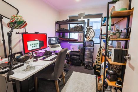 Photo of property in 16 Holystone Road, Whitby, Porirua, 5024