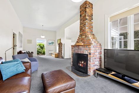 Photo of property in 1 Arawa Avenue, Devonport, Auckland, 0624