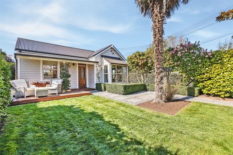 Photo of property in 18 Saint James Avenue, Papanui, Christchurch, 8053