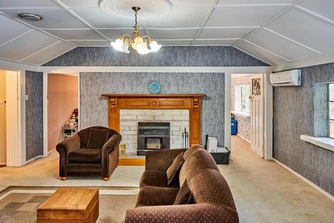 Photo of property in 107 Seddon Street, Naenae, Lower Hutt, 5011