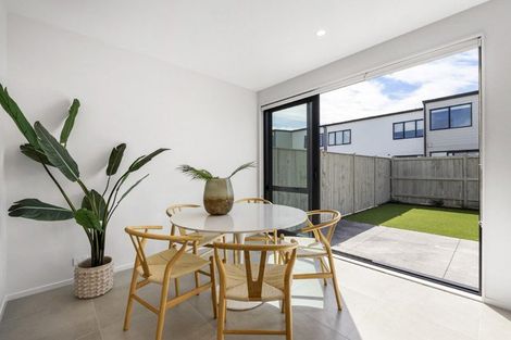 Photo of property in 104e Pepene Avenue, Takanini, 2112