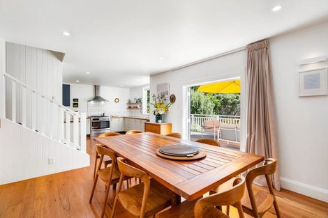 Photo of property in 23 Lighthouse Road, Bluff Hill, Napier, 4110