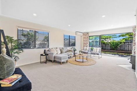 Photo of property in 11 Kihi Place, Ruakaka, 0116