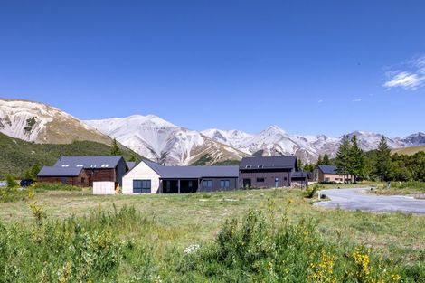 Photo of property in 18 Bevel Court, Castle Hill, 7580