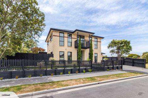 Photo of property in 7 Stoneleigh Green, Parklands, Christchurch, 8083