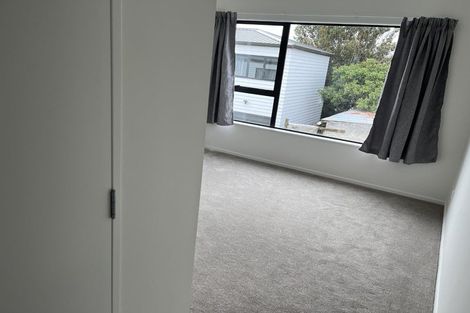 Photo of property in 4/535 Swanson Road, Ranui, Auckland, 0612