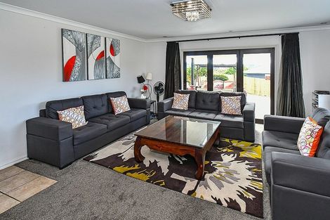 Photo of property in 9 Ambedkar Way, Pukekohe, 2120