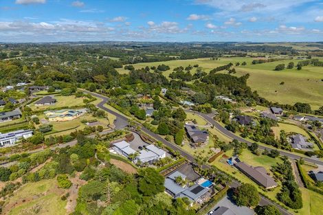 Photo of property in 10 Access Heights, Kerikeri, 0230