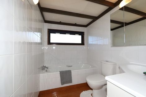 Photo of property in 802 Collinge Road, Mayfair, Hastings, 4122