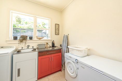 Photo of property in 38 Hipango Terrace, Durie Hill, Whanganui, 4500