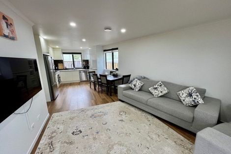 Photo of property in 1d Ohira Place, Henderson, Auckland, 0612