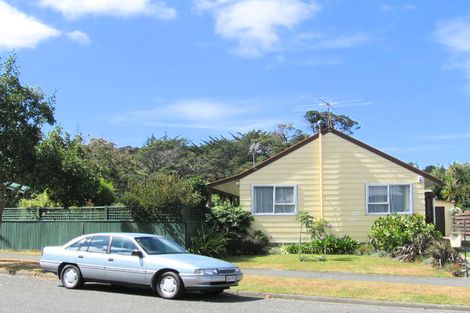 Photo of property in 60 Larchmont Grove, Totara Park, Upper Hutt, 5018