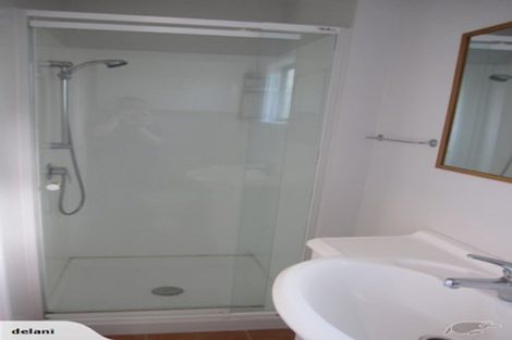 Photo of property in 11 Babington Place, Torbay, Auckland, 0630