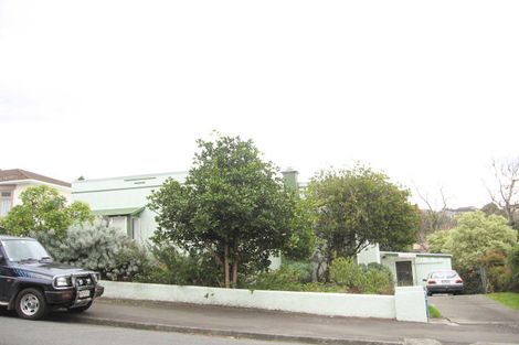 Photo of property in 27 Colenso Avenue, Hospital Hill, Napier, 4110