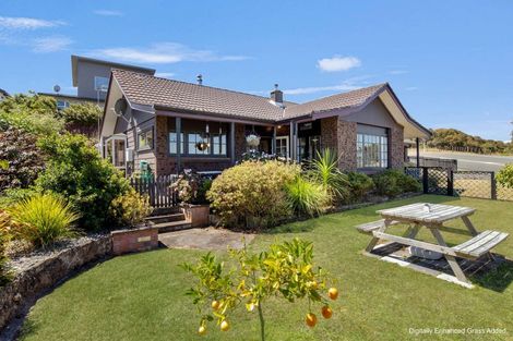 Photo of property in 2 Montgomery Road, Otamatea, Whanganui, 4501