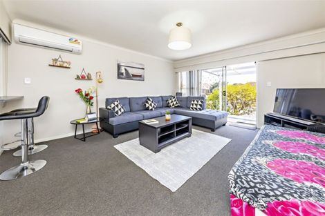 Photo of property in 2e Fraser Road, Papatoetoe, Auckland, 2025