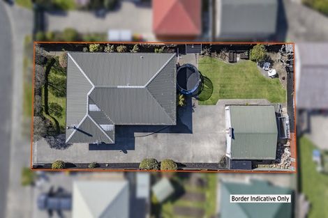 Photo of property in 5 Somerset Place, Woodend, 7610