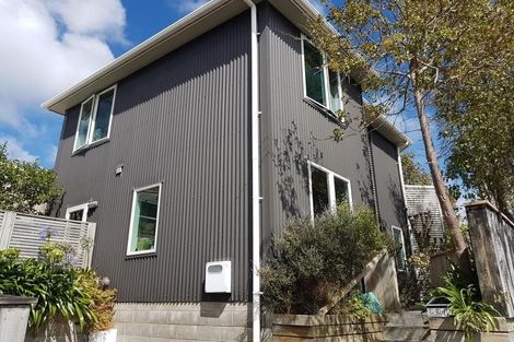 Photo of property in 3 Luxford Street, Berhampore, Wellington, 6023