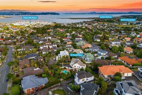 Photo of property in 32 Cherub Place, West Harbour, Auckland, 0618