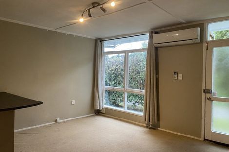 Photo of property in 2/12 Wood Street, Wallaceville, Upper Hutt, 5018