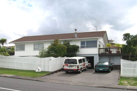 Photo of property in 56 West Harbour Drive, West Harbour, Auckland, 0618
