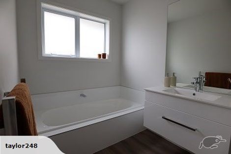 Photo of property in 19a Maire Street, Inglewood, 4330