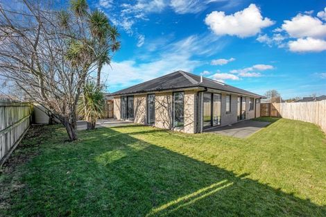 Photo of property in 80 Sarabande Avenue, Redwood, Christchurch, 8051