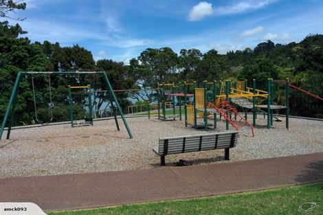 Photo of property in 1/206 Manuka Road, Bayview, Auckland, 0629