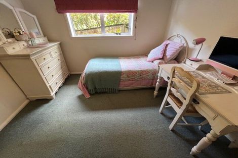 Photo of property in 37 Beauchamp Street, Karori, Wellington, 6012