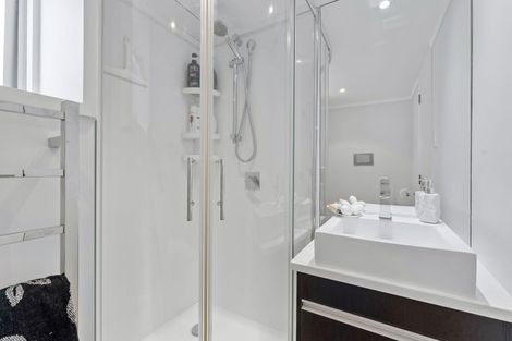 Photo of property in 1/29 Prospect Terrace, Milford, Auckland, 0620