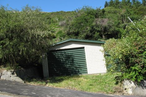 Photo of property in 52 Hawkhurst Road, Lyttelton, 8082