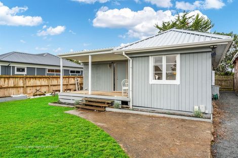 Photo of property in 8 Alfred Street, Hikurangi, 0114