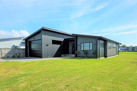 Photo of property in 139 Ngaio Drive, Matarangi, Whitianga, 3592