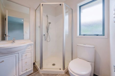 Photo of property in 9 Wairua Place, Pukekohe, 2120